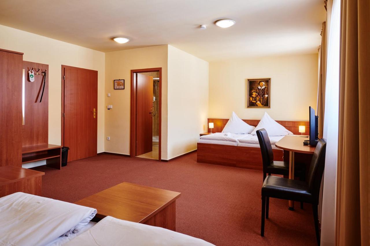 Hotel Zlata Hvezda Vimperk Ngoại thất bức ảnh