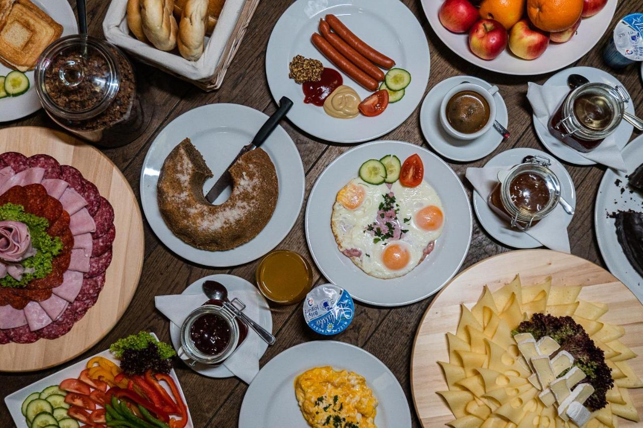 Hotel Zlata Hvezda Vimperk Ngoại thất bức ảnh
